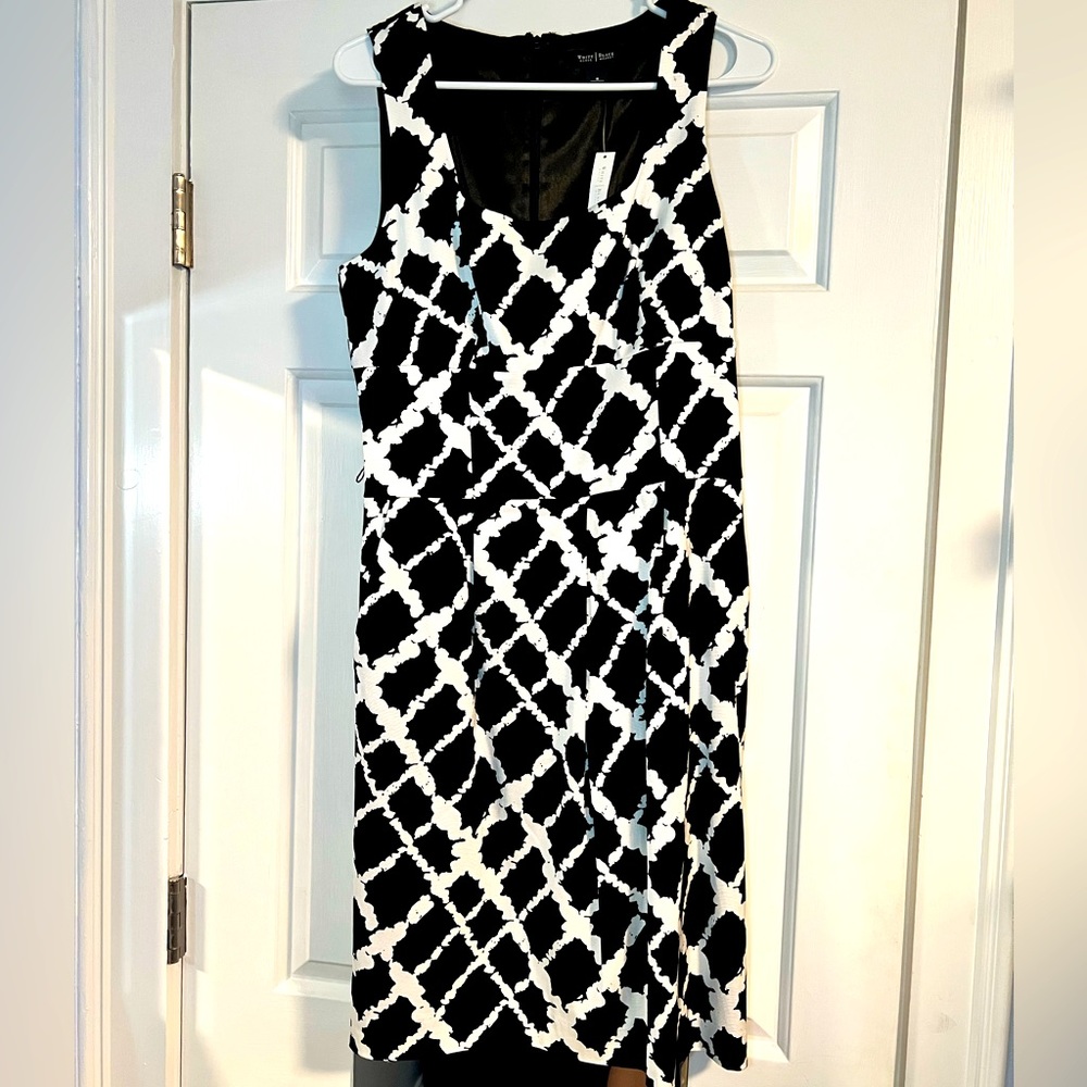 White House Black Market, black and white dress, size 10, NWT
